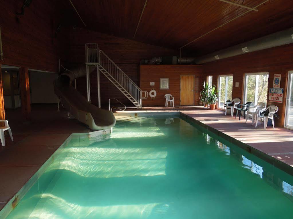 Отель Baymont By Wyndham Essex Burlington Area Экстерьер фото